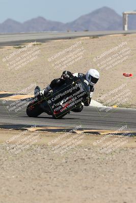 media/Oct-02-2025-Racers Edge (Thu) [[2c91cb6ab3]]/2-A Group/Session 5-Turn 12 (130pm)/